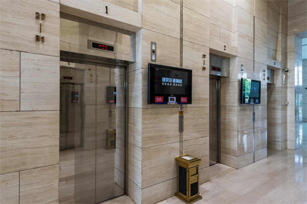 永达国际大厦电梯厅